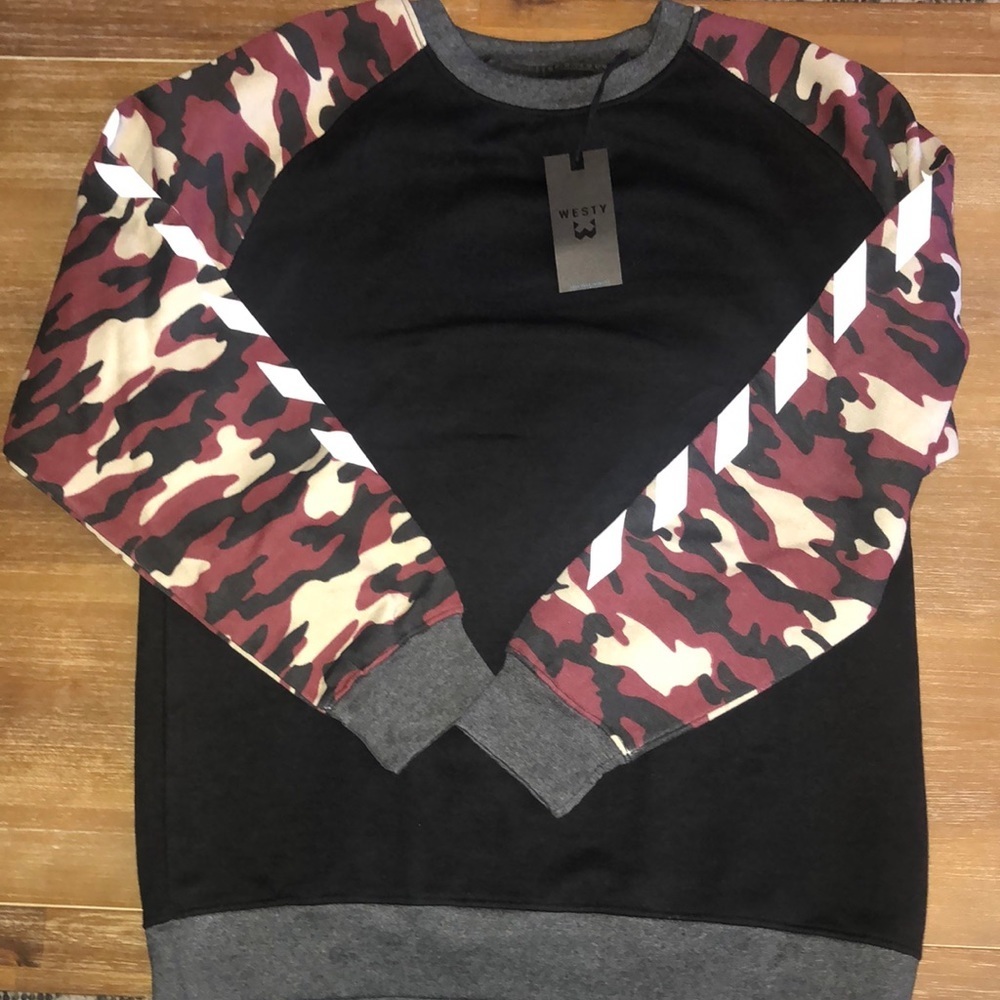 WESTY crewneck sweatshirt. L
